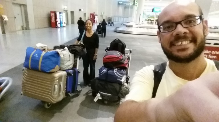 Olha a quantidade de malas...